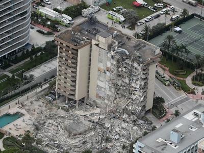 美国佛罗里达州住宅楼倒塌死亡人数上升至95人，还有14人下落不明