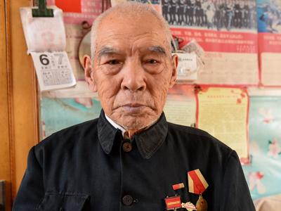 亲历上海战役，72年前他们让“东方之都”换了人间|红色印记·老兵画传⑤