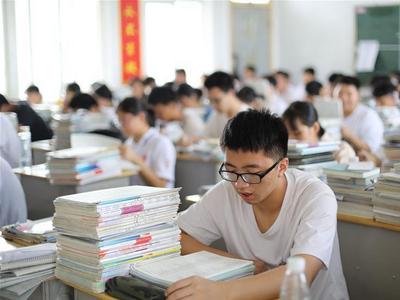 实验高中语文老师：我的节奏因你变换