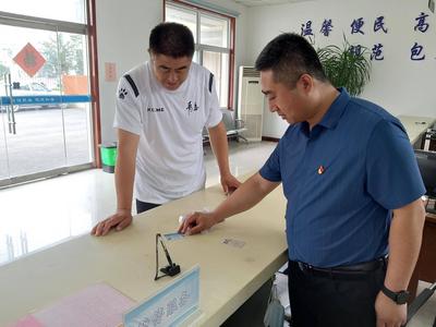 送政策、派专员、提能力，即墨人社开展“党群同心，共建家园”活动