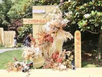 实拍市南“庭院婚礼”婚纱秀，这个花园今夏很浪漫