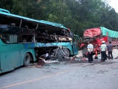 沈阳一货车与客车相撞，致8人死亡、部分人员受伤