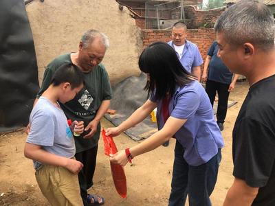 西海岸公用事业集团工程建设公司：党建联建连心，情系留守儿童