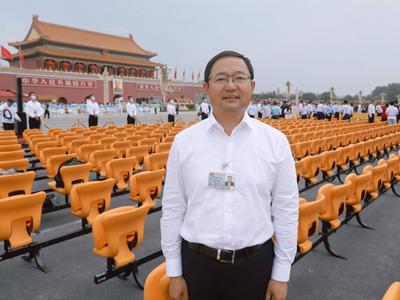 连线赴北京观礼青岛人 | 殷健：做智慧绿色港口建设的引领者