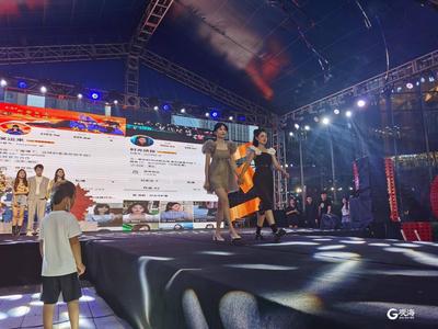 百位全国知名网红达人亮相！青岛CBD“新媒体之夜”时尚盛典燃爆岛城