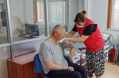 3643名老人享受上门护理！胶州市运营12处镇（街）级居家社区养老服务中心