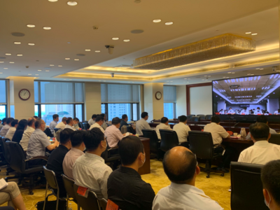市疫情防控指挥部召开会议：从严从紧从快抓好疫情防控各项措施