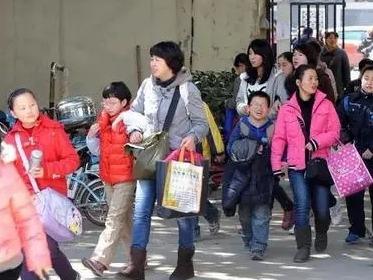 @学生家长，校外培训机构违法违规行为举报渠道公布，来看！