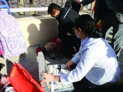 医师法草案将提请审议，拟明确医师公共场所自愿施救不担责