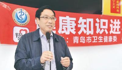 我国在国际上首次证实新冠病毒由物传人，青岛这位疾控“老兵”功不可没