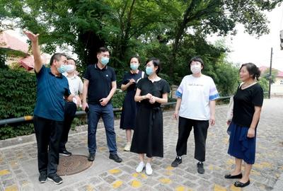 赵燕调研名人故居保护修缮工作