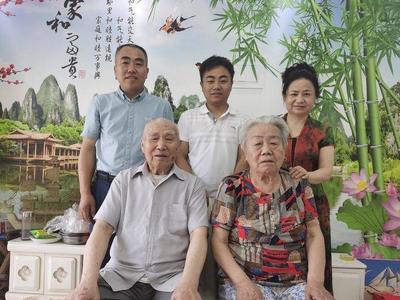 百户文明家庭风采 | 刘洪海、杨爱侠家庭：在社会最需要的地方贡献力量