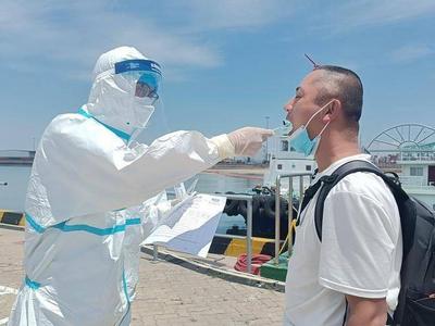 山东港口医务工作者：白衣执甲抗击疫情