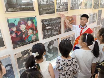 青岛市一年级新生在丰富多彩的入学培训活动中迈好“第一步”