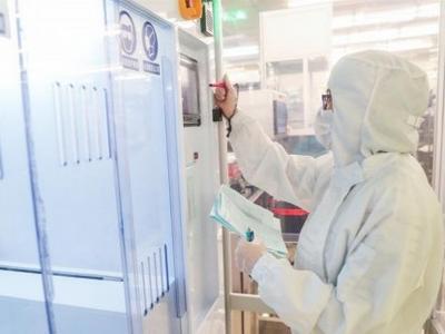 江苏省卫健委：累计报告南京禄口机场及其关联疫情确诊327例