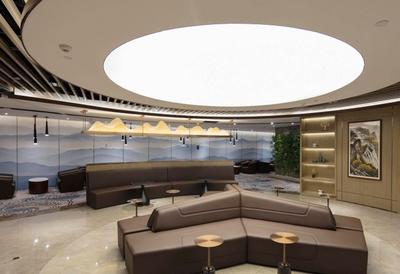 胶东机场单体最大休息室亮相 快来打卡180°观景区