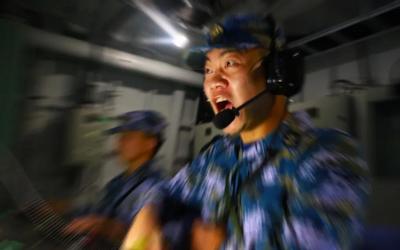 海天之间炮声隆！直击北部战区海军护卫舰7昼夜实战训练