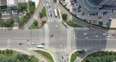 青岛这个区市投入3000万打造智慧公路，“绿波带”技术让主干道更畅通