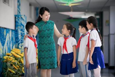 老有名气啦！李沧区这两位教师荣获“青岛拔尖人才”称号