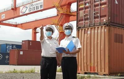 前7个月上合示范区输运中欧班列集装箱翻番