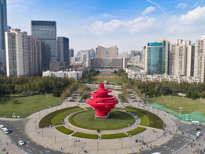 赵豪志在李沧区调研：切实保持工作连续性稳定性 坚定不移推进高质量发展