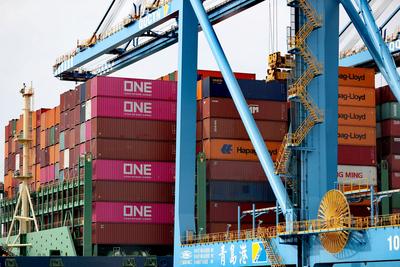 装卸神速！山东港口青岛港全自动化码头第7次刷新世界纪录