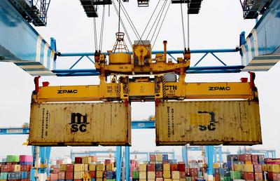 装卸神速！山东港口青岛港全自动化码头第7次刷新世界纪录