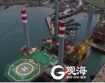 我国自主设计建造的首座海上移动式自安装井口平台在青岛启航