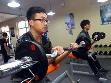 扎心了！研究显示：“中年发福”不是代谢放缓，可能只是懒