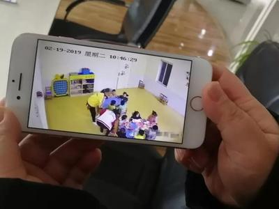 ​家长看幼儿园现场视频需付费，律师：乱收费！
