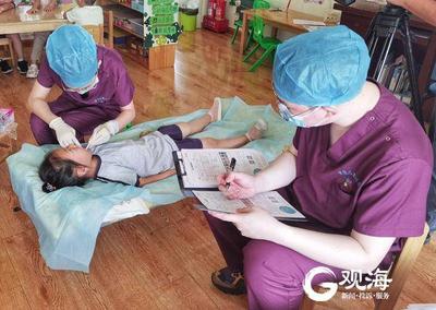 爱牙护齿从小做起，儿牙医生在行动——中华口腔医学会举办儿童口腔公益活动