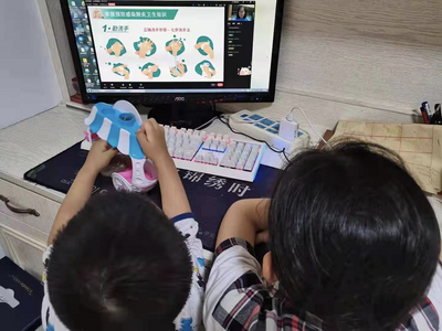 西海岸公用事业集团工程建设公司云直播为职工家庭普及防疫知识