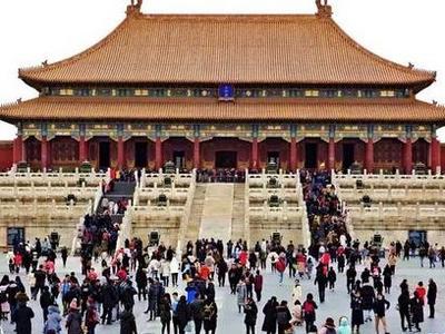 故宫国庆假期前6天门票已售罄，游客“补偿式”出游意愿强烈