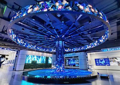 是什么让这座城市越来越“聪明”？走进人工智能创新应用展示中心|见证青岛