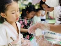 解锁中秋新技能！青岛萌娃穿汉服过节