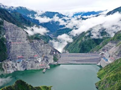 雅砻江两河口水电站投产发电，中国水电迈向高海拔寒冷地区