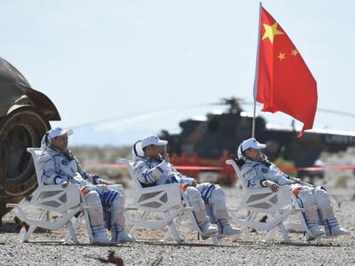 太空驻留三个月，神十二航天员恢复正常生活和训练要多久？
