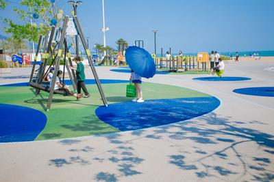 不止泡海澡！解锁石老人浴场的N种逛玩方式 | 云游青岛