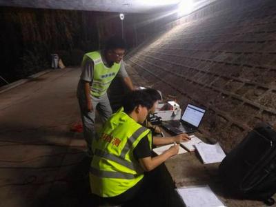 “把脉”桥梁安全，李沧区对6座桥梁开展静载测试