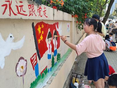 2岁娃也来参与？这场文明主题时尚秀引来两万人在线“围观”