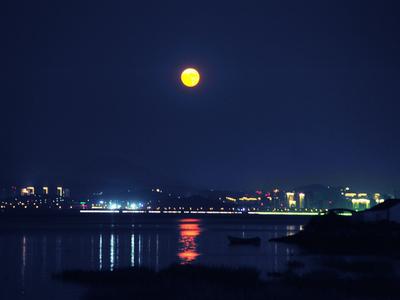 中秋的月亮没看够？高清美图来了