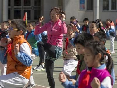 国家卫健委：降低生育教育养育负担，释放生育意愿