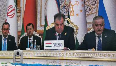 上海合作组织扩员并推出会歌