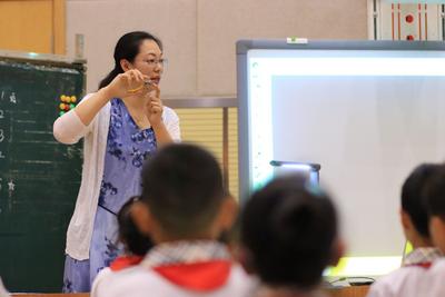 《自然》尔“燃”，她将《科学》上得很科学！