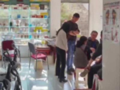 保健品店咋忽悠的？老人竟说执法人员没事找事