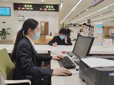 公司被列入经营异常名录，员工学区房付了首付贷不了款！40分钟后……
