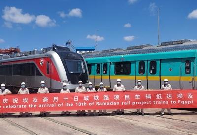 总统揭幕！“青岛造”市域列车抵达埃及