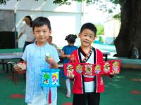 解锁中秋新技能！青岛萌娃穿汉服过节