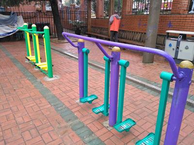 吐槽吧·回访ￜ健身设施已修复  居民健身已无忧