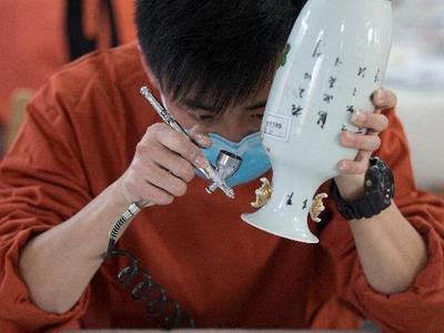 我国首个文物行业职业技能标准！文物修复师有"国标"了